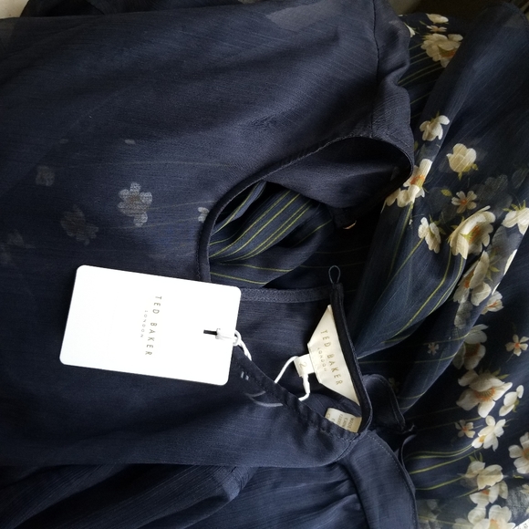 🍒NWT🍒 TED BAKER LIGHTWEIGHT AIRY SUMMERY DRESS - Picture 10 of 11